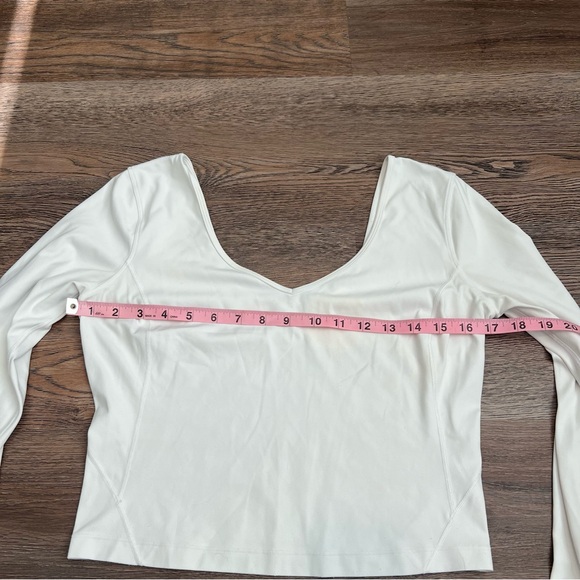 Lululemon Align V-neck Long Sleeve Top in White Size 6 Flawed* - Picture 9 of 9
